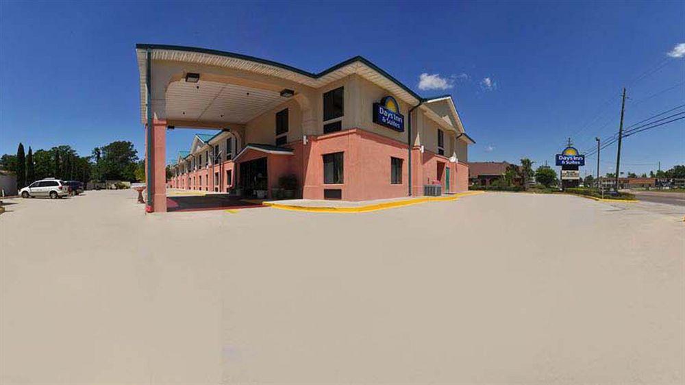 Days Inn By Wyndham Panama City/Callaway Eksteriør billede