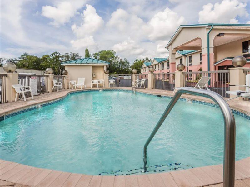 Days Inn By Wyndham Panama City/Callaway Eksteriør billede
