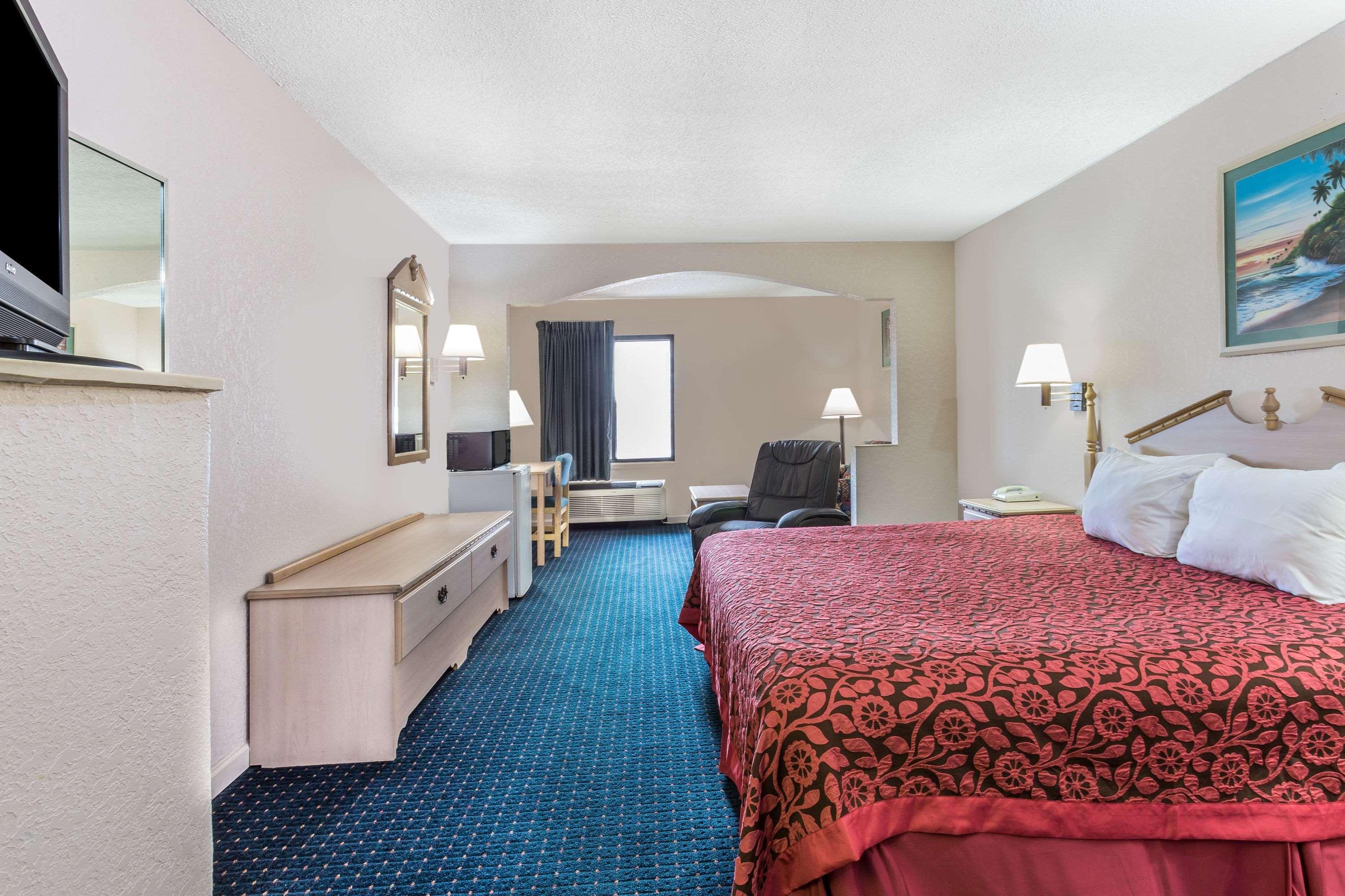 Days Inn By Wyndham Panama City/Callaway Eksteriør billede