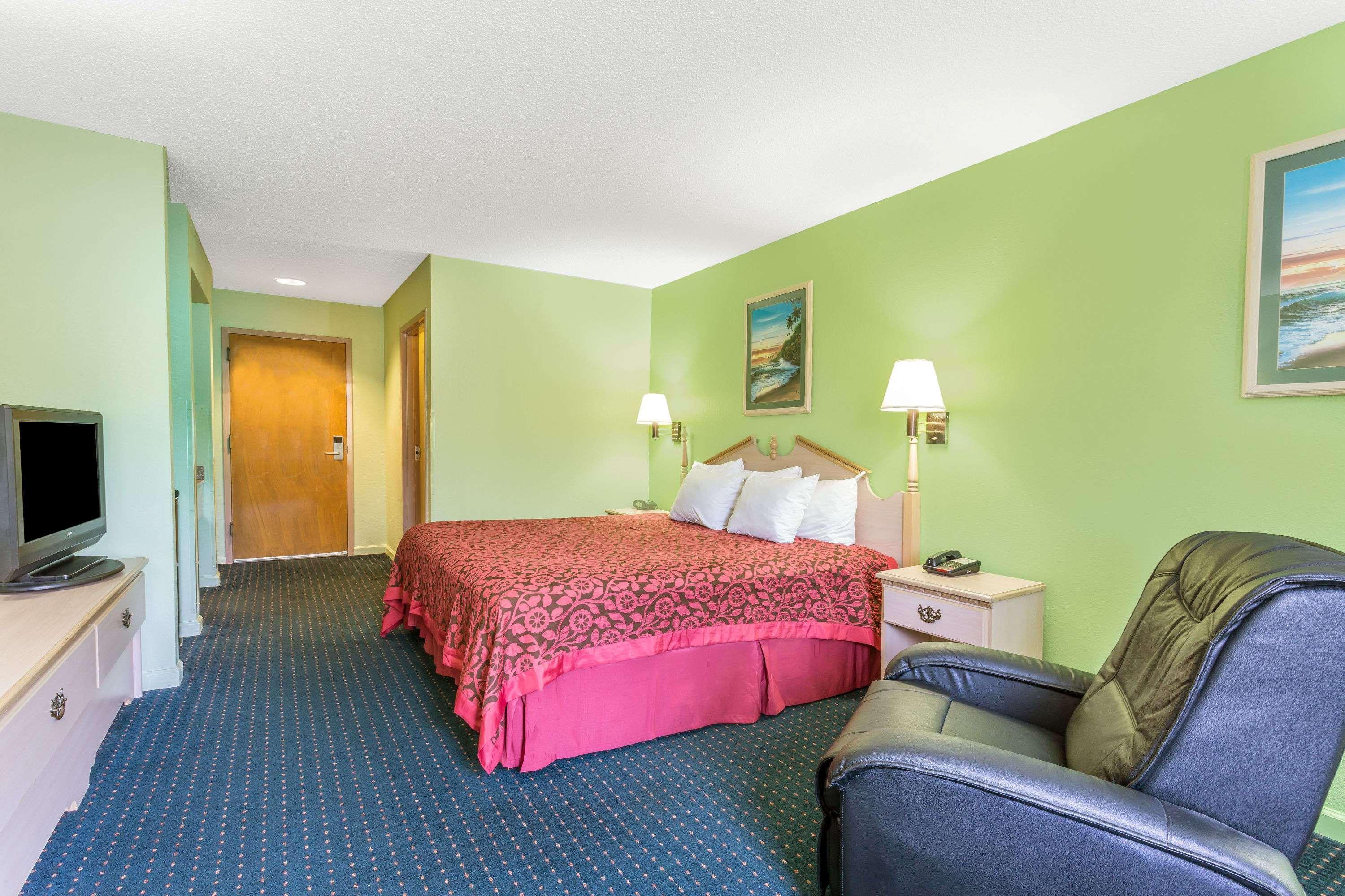 Days Inn By Wyndham Panama City/Callaway Eksteriør billede