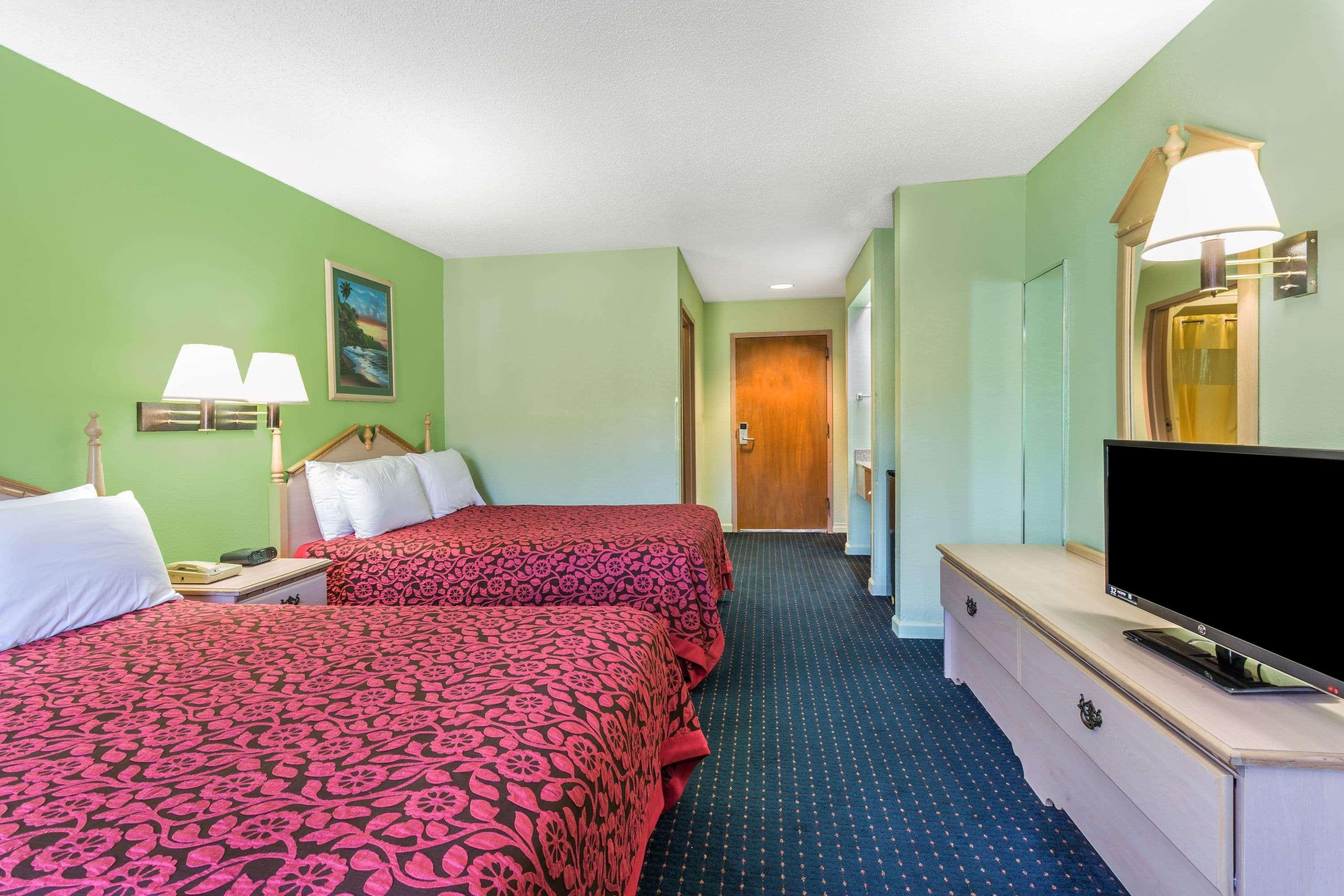 Days Inn By Wyndham Panama City/Callaway Eksteriør billede