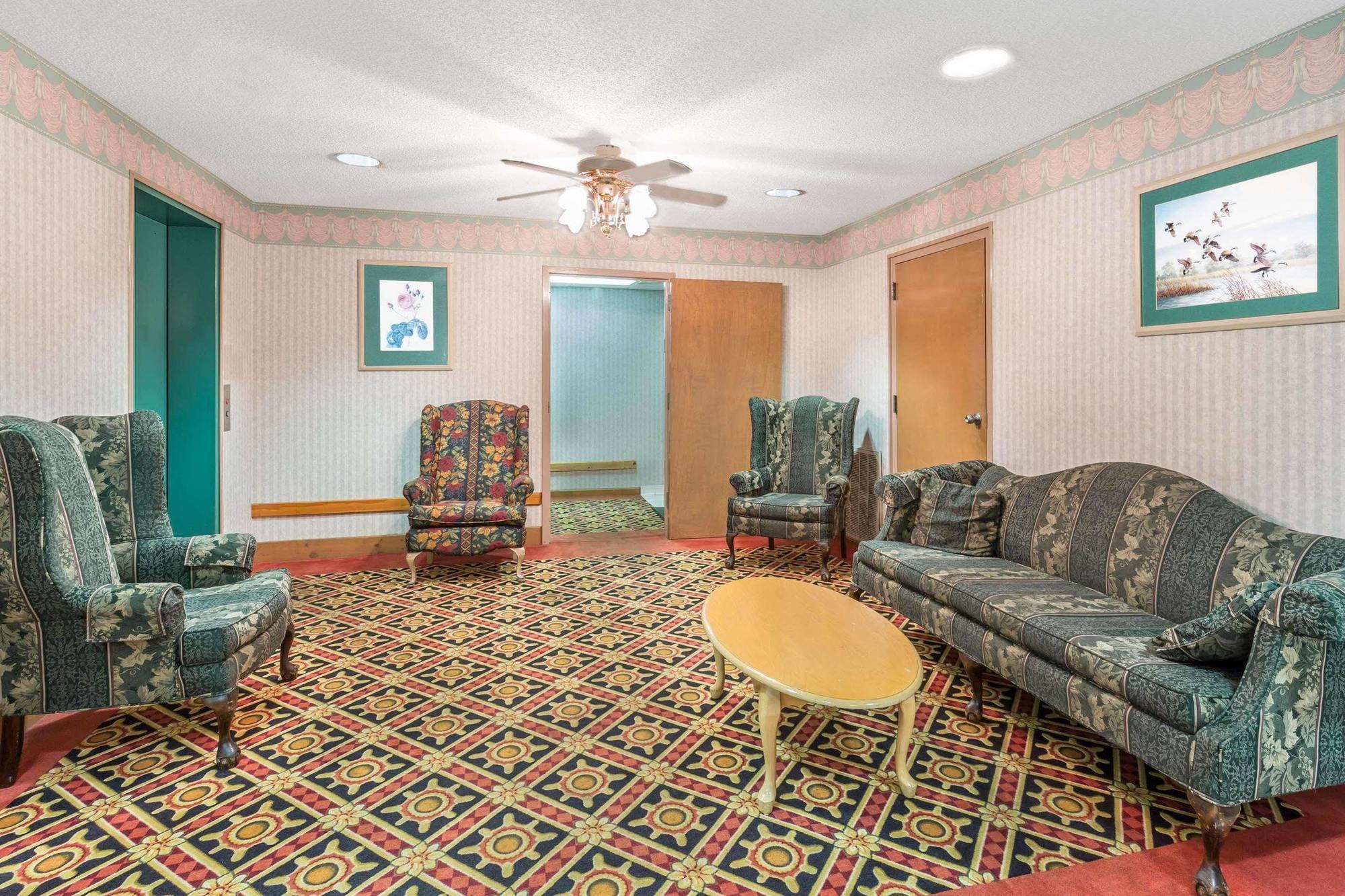 Days Inn By Wyndham Panama City/Callaway Eksteriør billede