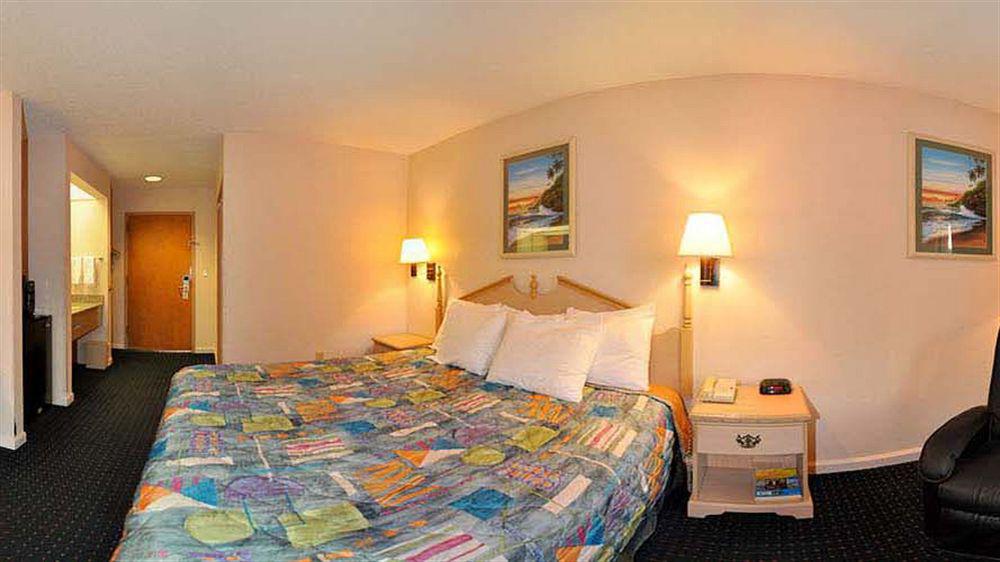 Days Inn By Wyndham Panama City/Callaway Eksteriør billede